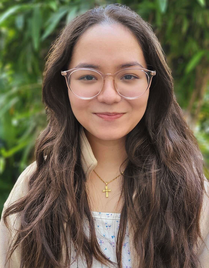 a headshot of Emily Publico